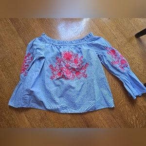 Womens crown and ivy top size medium